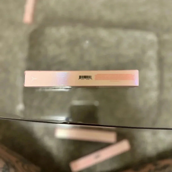 Mannequin Jeffree Star Supreme Gloss - 3 AVALIABLE - NWT - Pale Nude - Picture 13 of 15